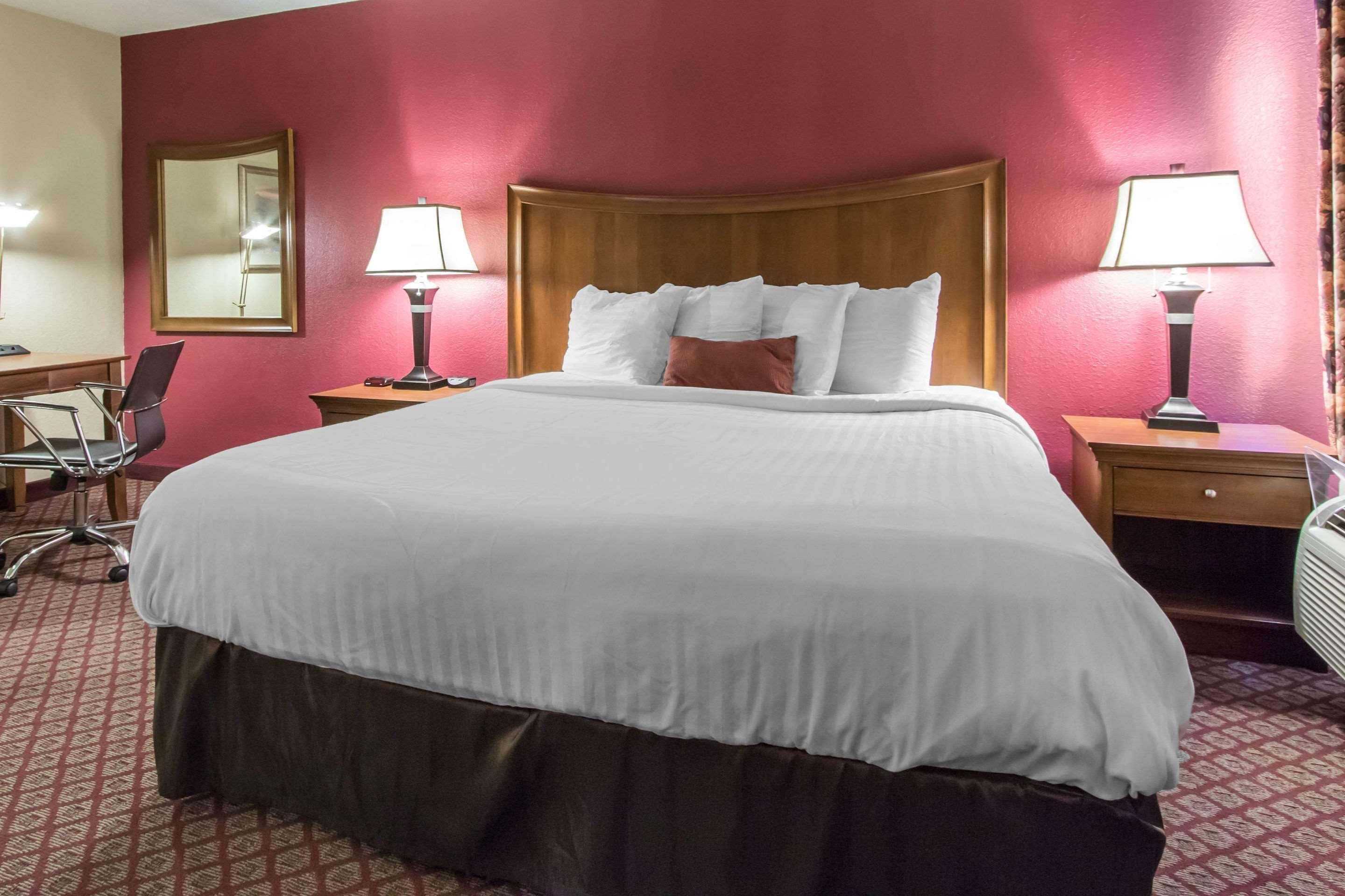 Econo Lodge Inn & Suites Joplin Ngoại thất bức ảnh