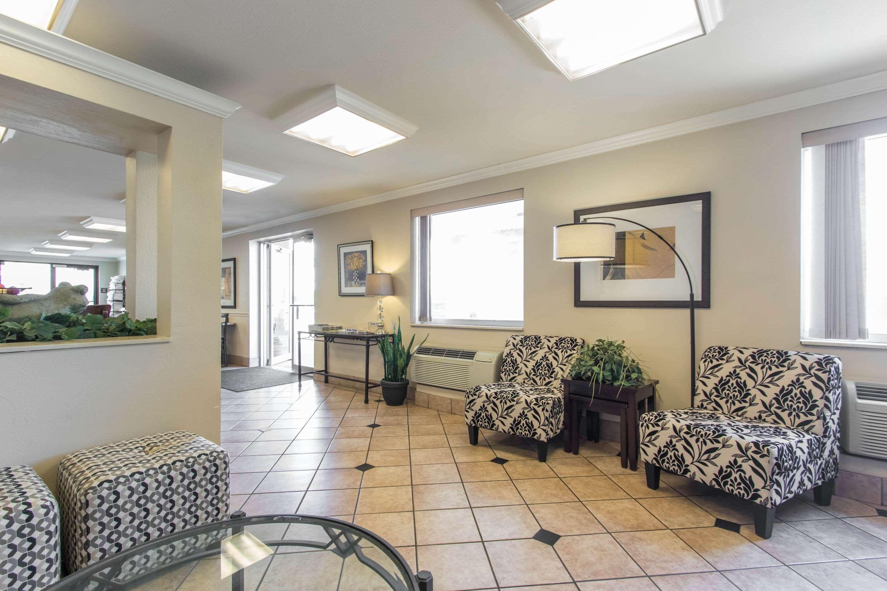 Econo Lodge Inn & Suites Joplin Ngoại thất bức ảnh
