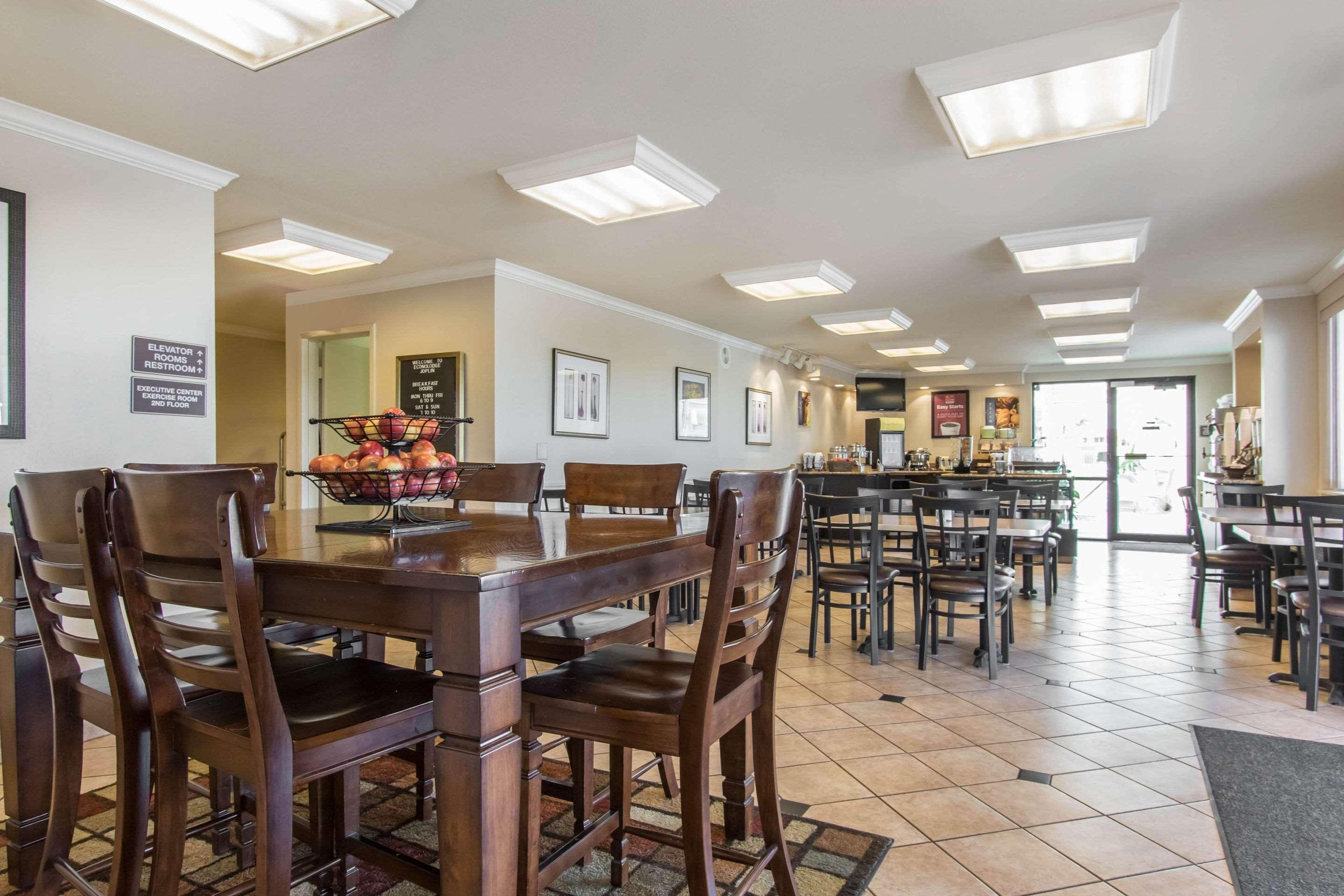 Econo Lodge Inn & Suites Joplin Ngoại thất bức ảnh