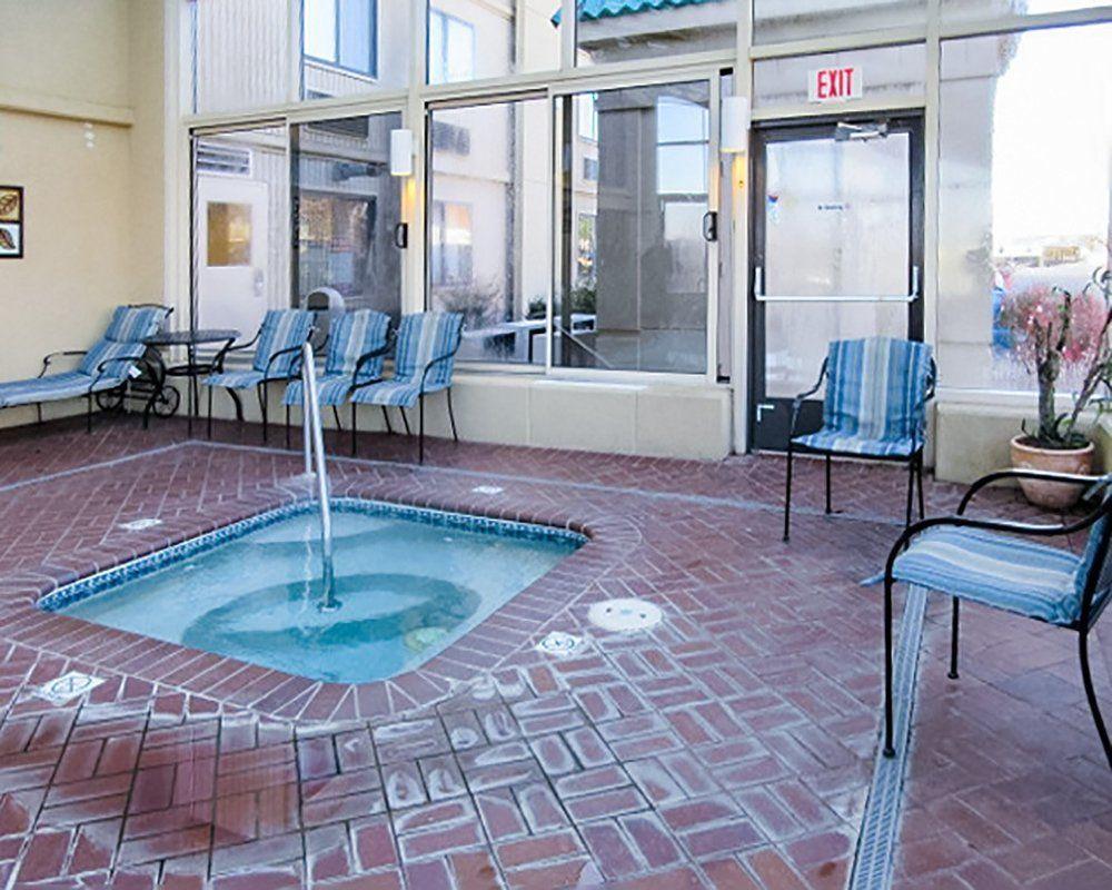 Econo Lodge Inn & Suites Joplin Ngoại thất bức ảnh
